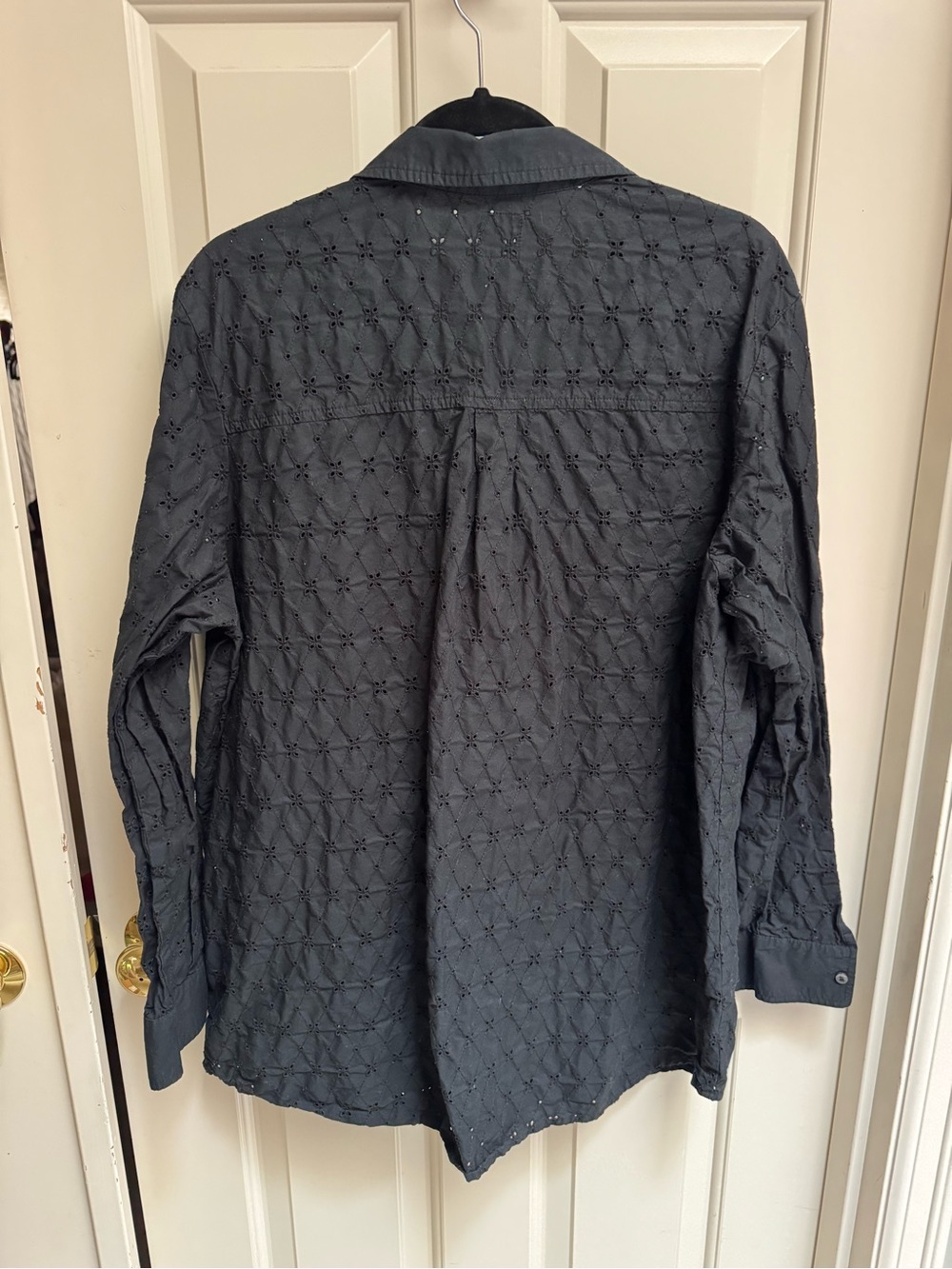 GAP Black Eyelet Button-Down Shirt - Picture 5 of 5